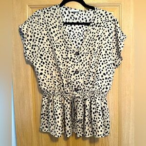 Cute spotted peplum top